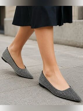{ZARA} Rhinestone Pointy Toe Flat Shoes